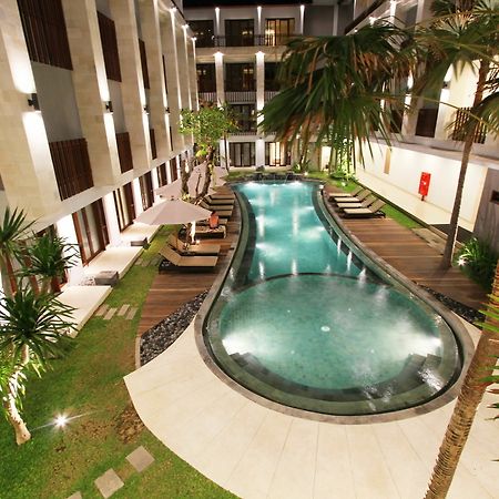 Grand La Walon Hotel Legian Eksteriør billede