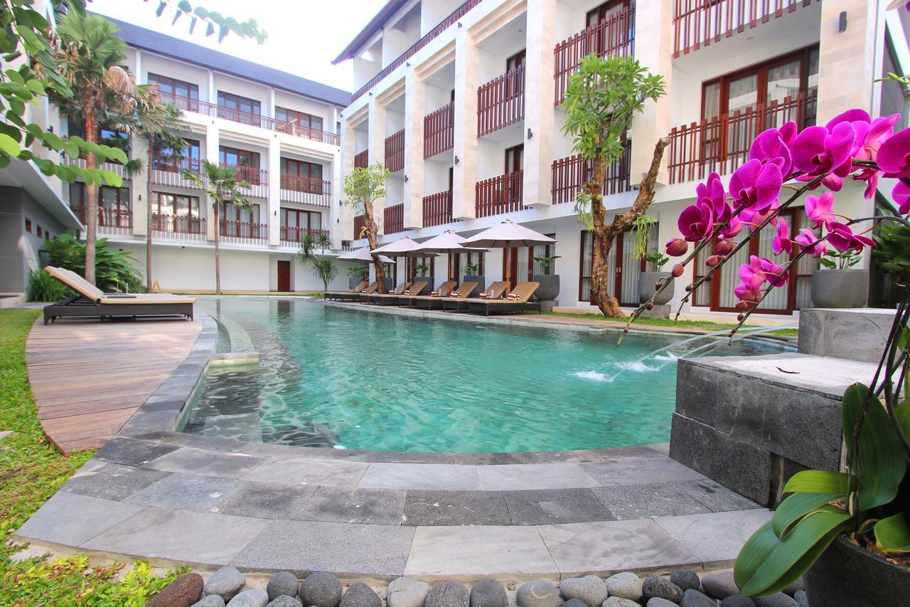 Grand La Walon Hotel Legian Eksteriør billede