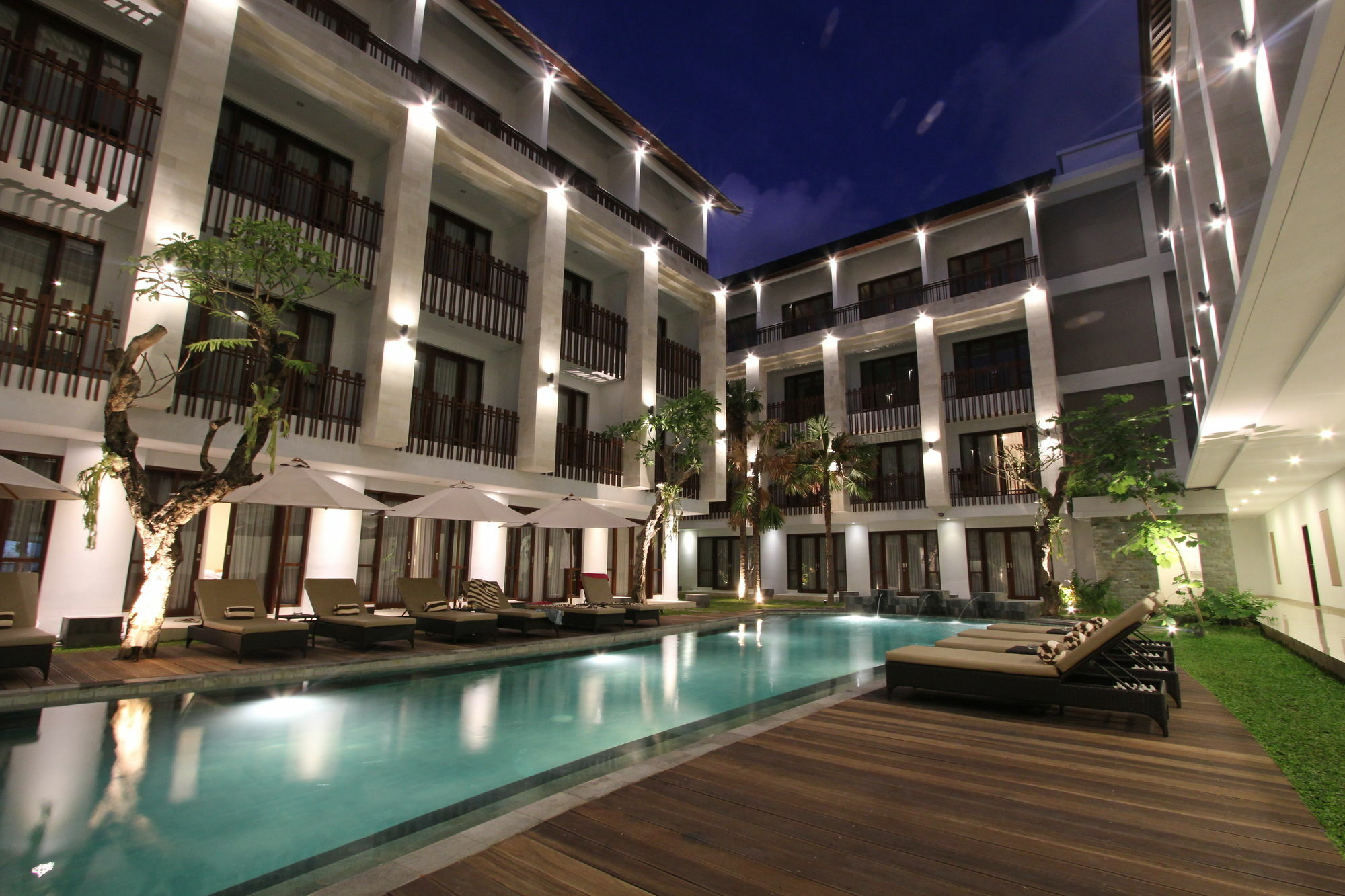 Grand La Walon Hotel Legian Eksteriør billede