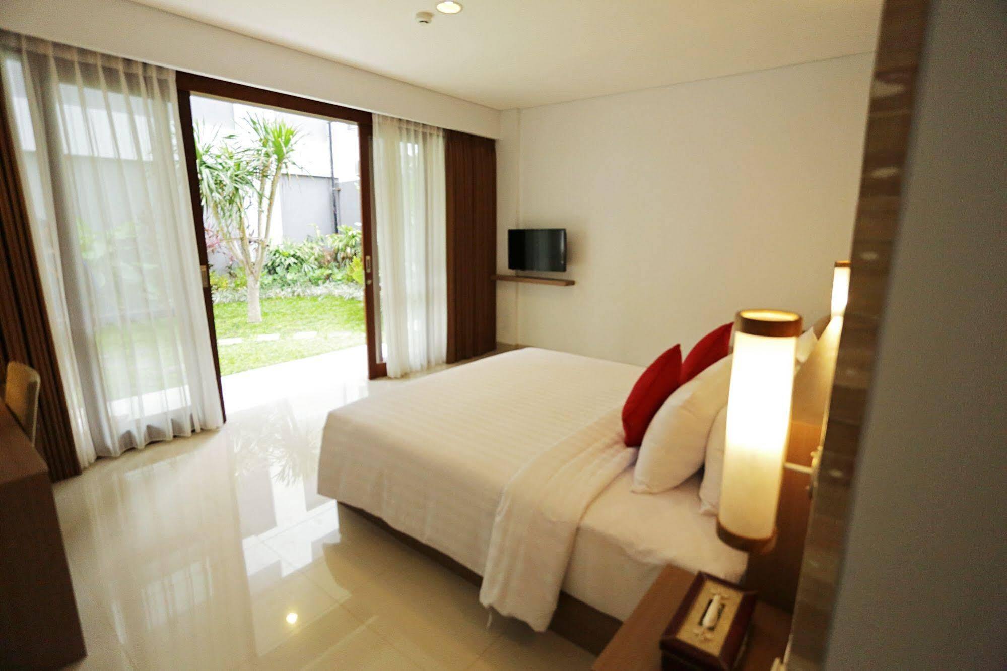 Grand La Walon Hotel Legian Eksteriør billede