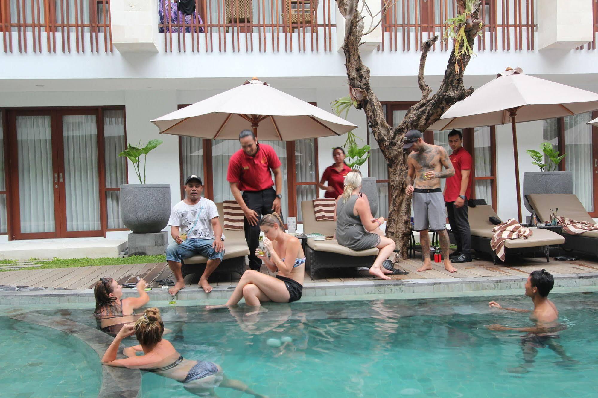 Grand La Walon Hotel Legian Eksteriør billede
